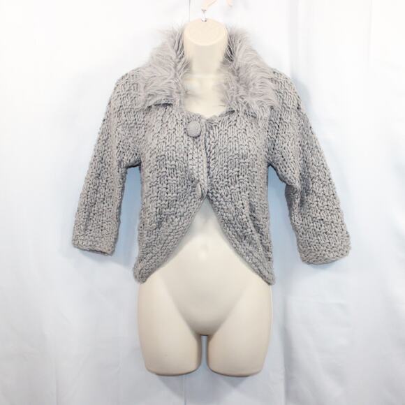 Say What? Women’s Gray Faux Fur Collar‎ Cropped Knit Cardigan Jacket Size Medium - Picture 1 of 9